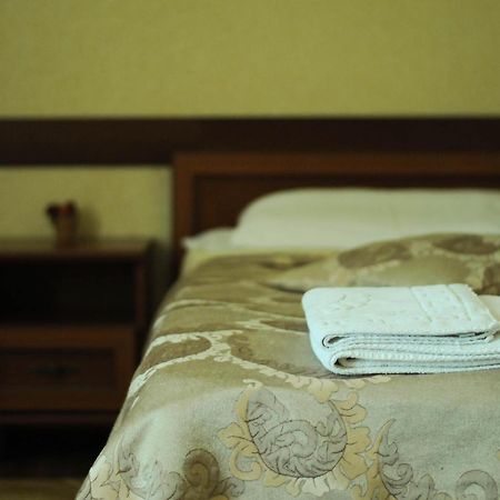 Don Kihot Hotel Novovolyns'k Kamer foto