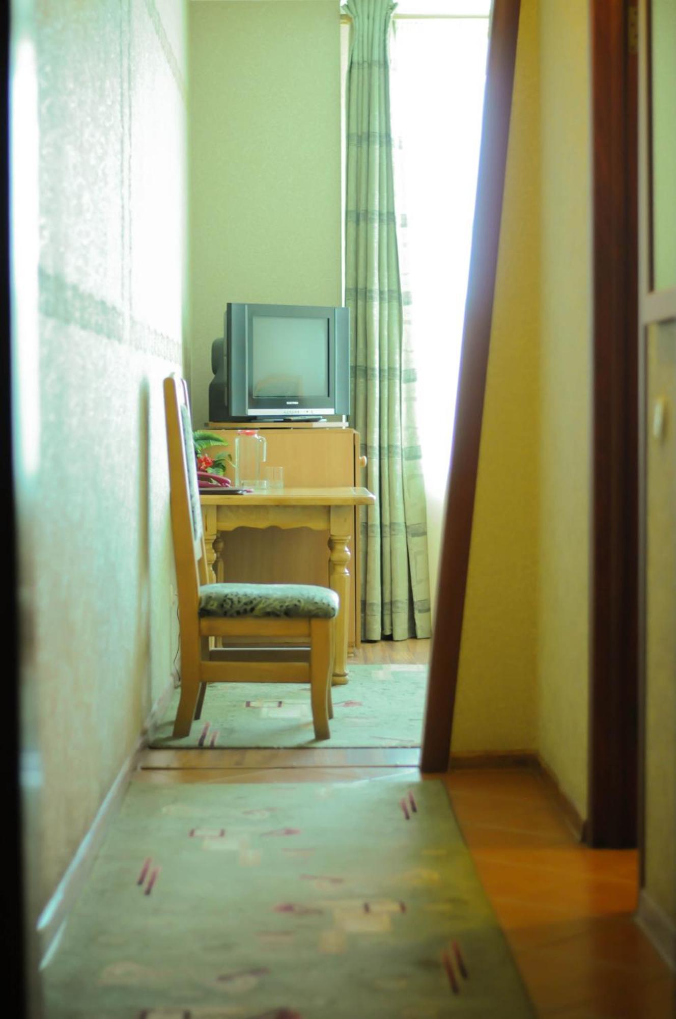 Don Kihot Hotel Novovolyns'k Kamer foto